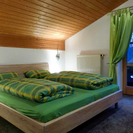 公寓 Ferienwohnung 1. Etage 240s 格赖瑙
